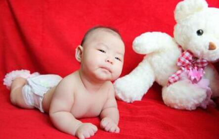 贺姓新生儿起名字，好听的男孩名字大全